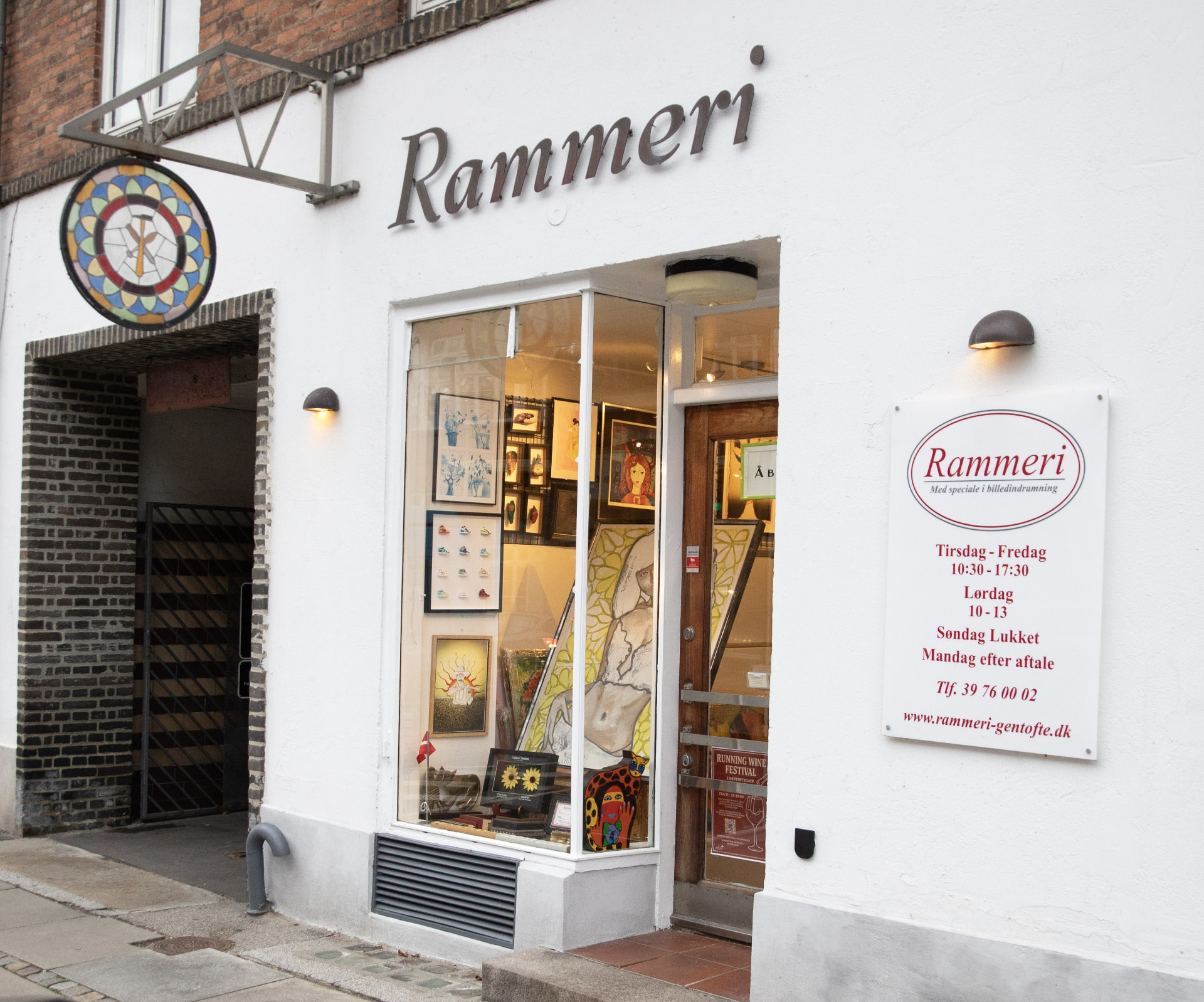 Rammeri Gentofte butiksfacade på Søgårdsvej — rammeforretning og indramning